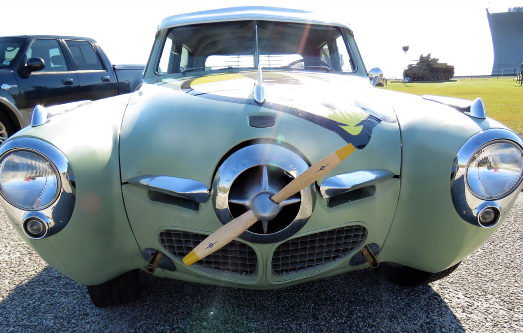 photo of A 1950 Studebaker Champion on the LeMons Rall