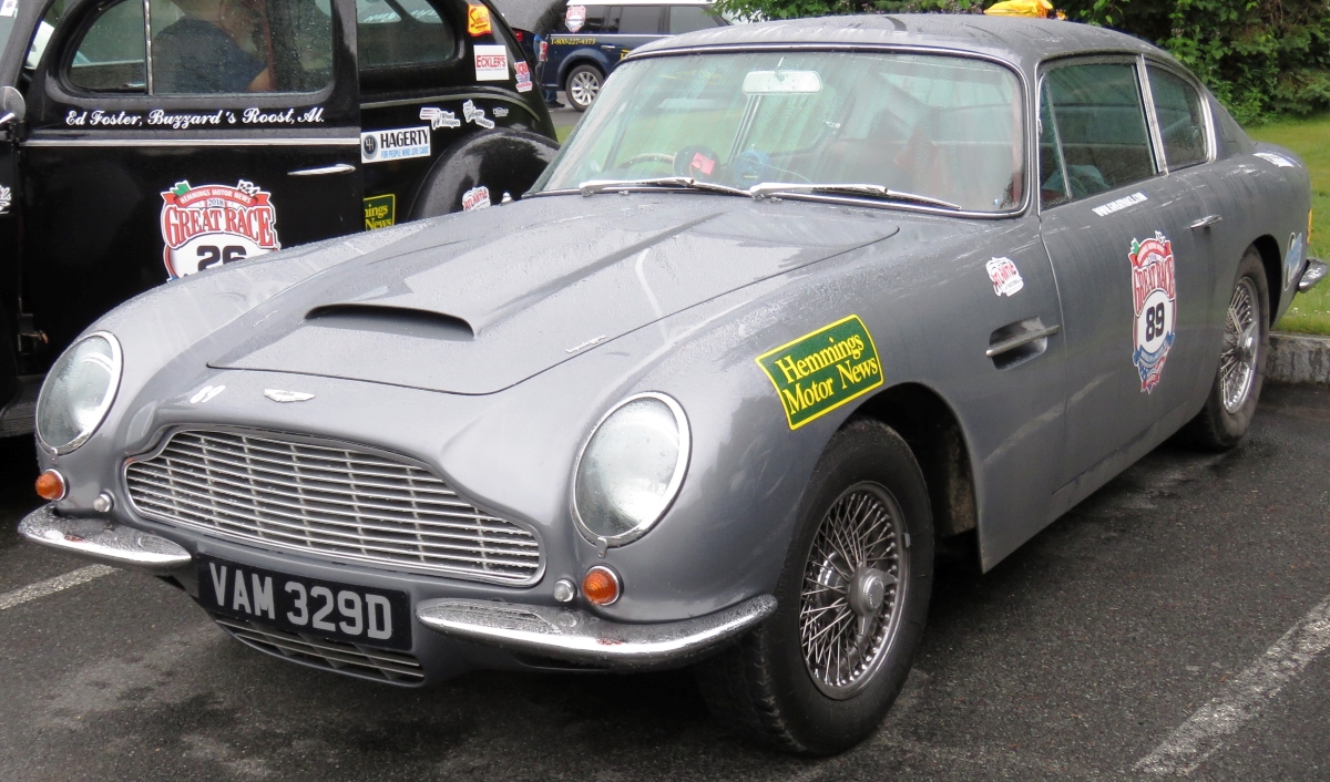 photo of a James Bond almost look-a-like Aston Martin