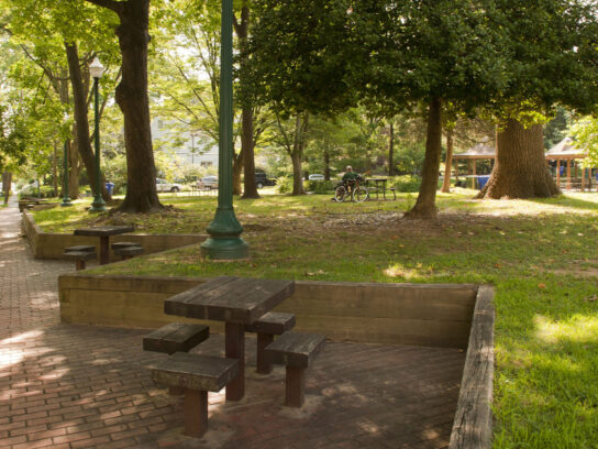 photo of Elm Street urban park