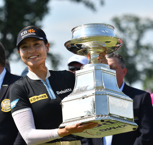 Chun Outlasts Faltering Thompson, Wins PGA Championship - Montgomery ...