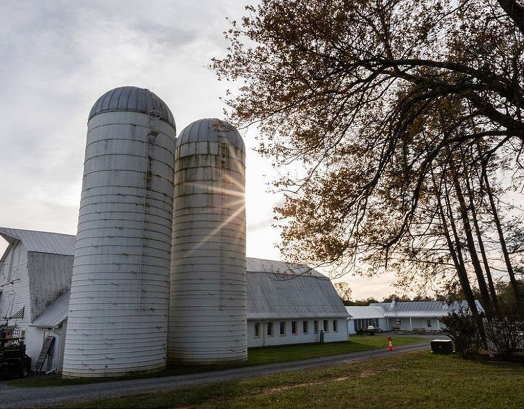 Poolesville honors farmers with plaque on Whalen’s Commons