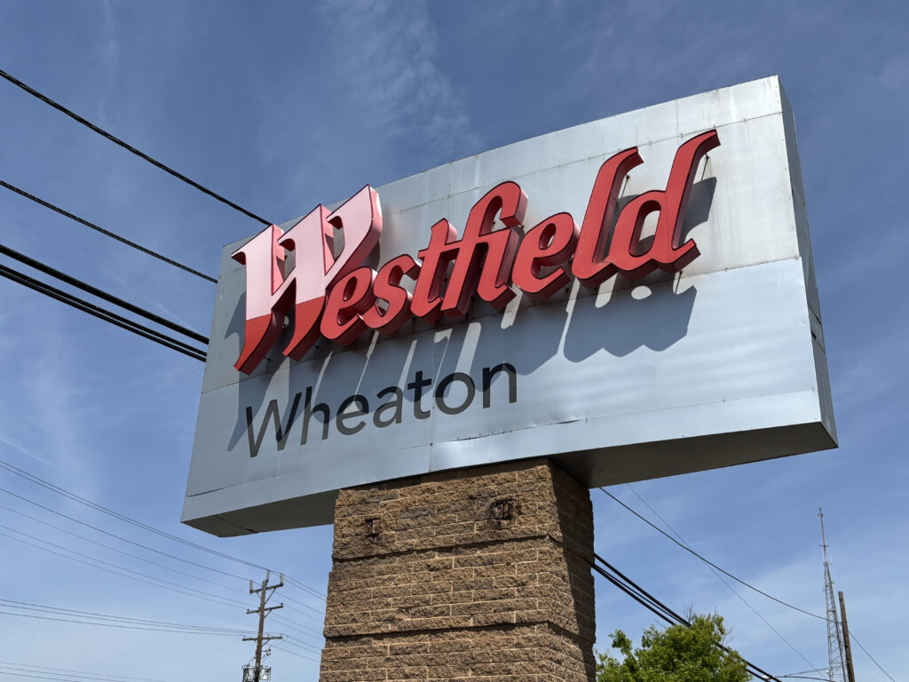 Police Look to Identify Suspect in Theft and Assault at Wheaton Mall ...